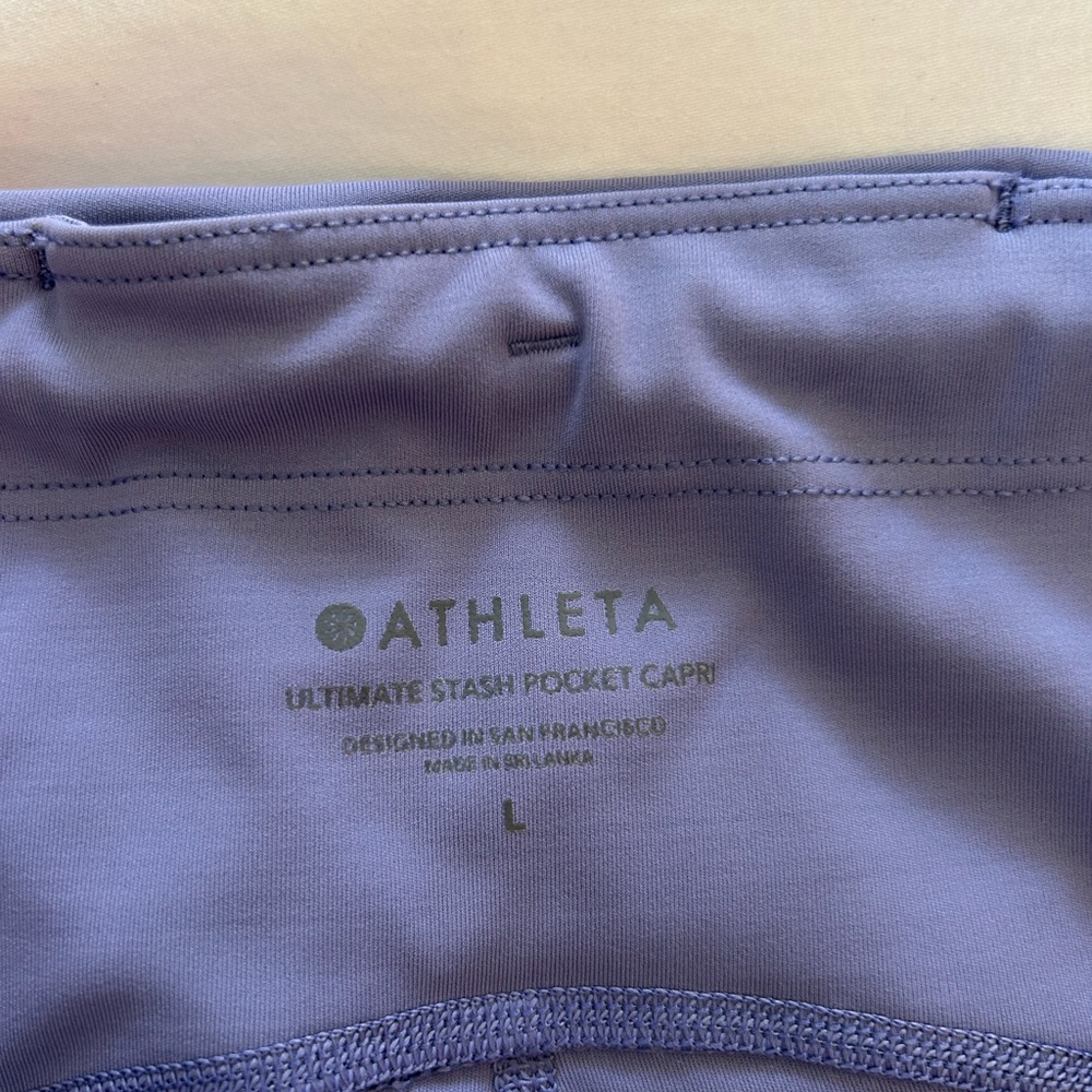 Athleta Ultimate Stash Pocket Capri Dusk Purple L - Picture 11 of 14
